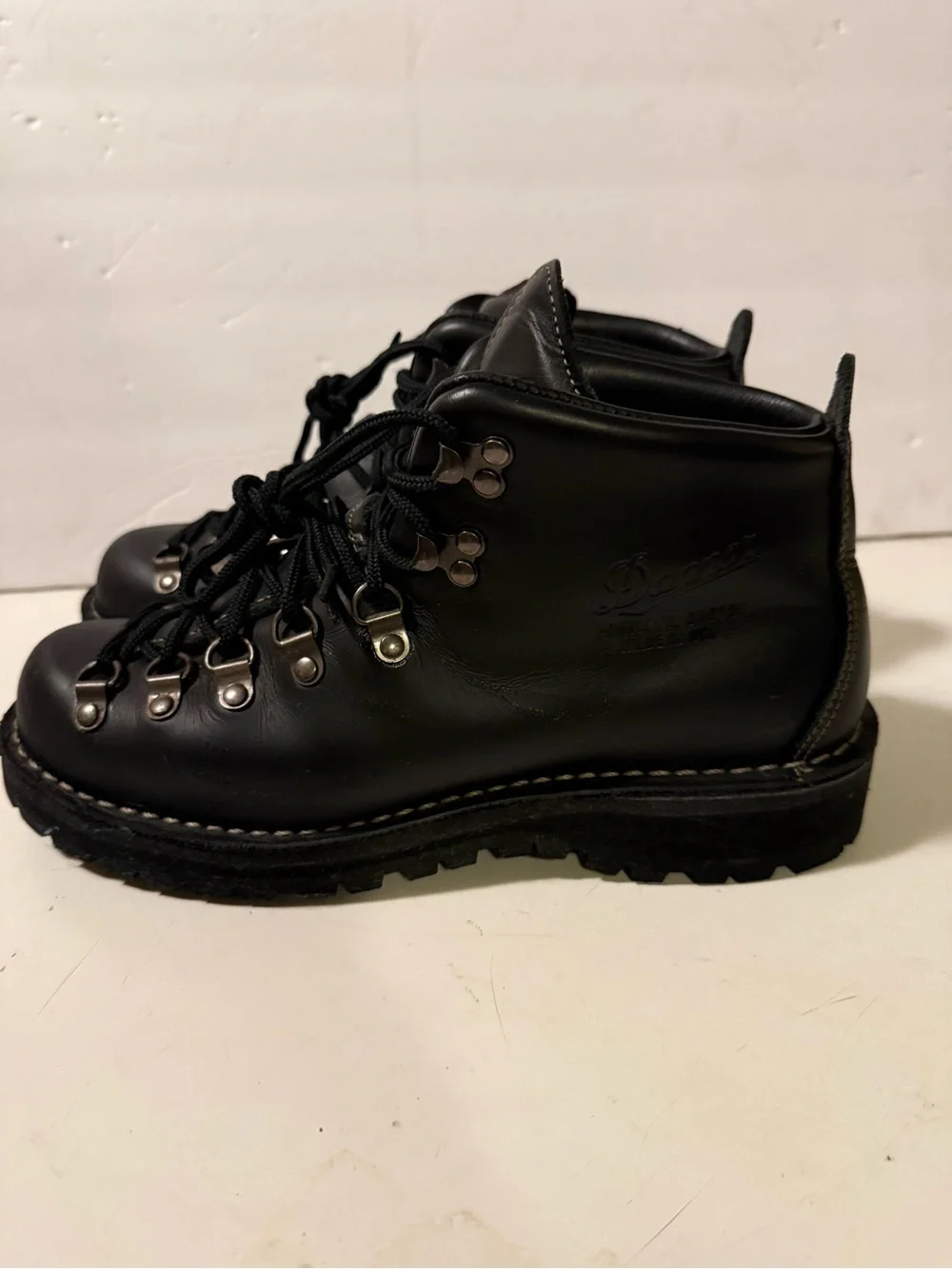 Men's Danner Mountain Light II 5” Leather Hiking Boots 30860 Size 7.5 D USA Made